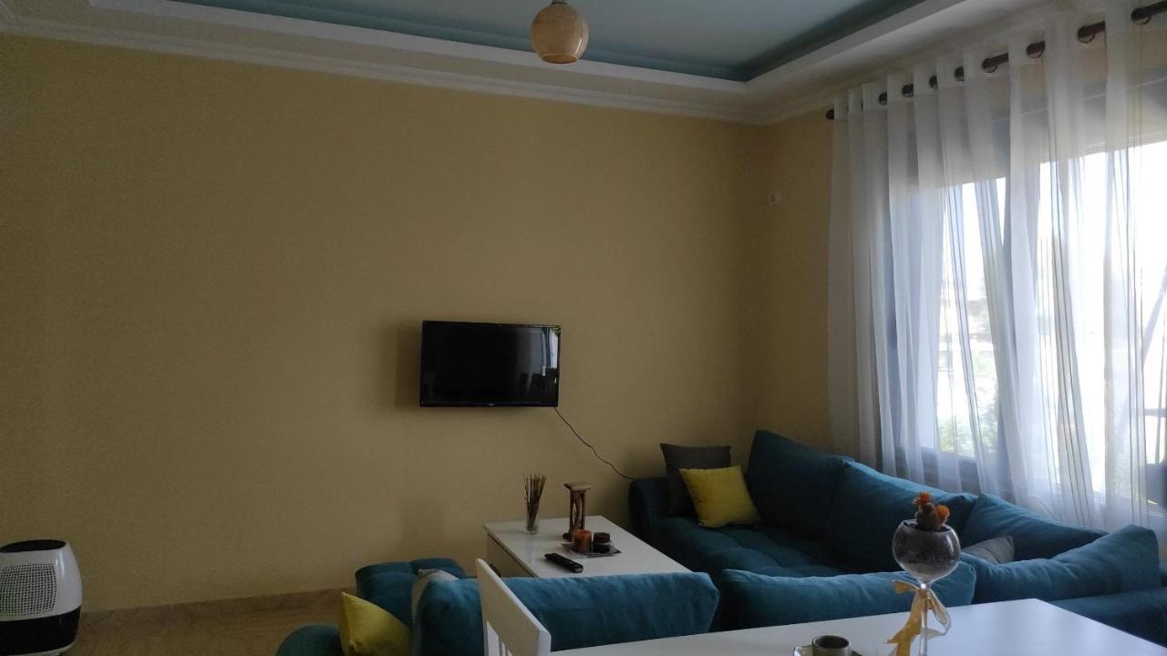 Guesthouse Isolde Vlorë Exterior foto